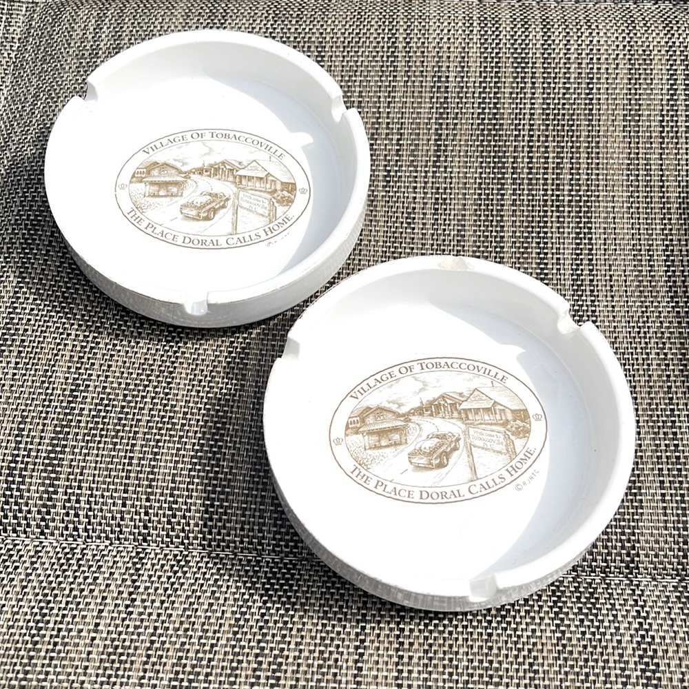 🐝 Vtg. Village of Tobaccoville The Place Doral Calls Home Ashtrays Trinket Dish